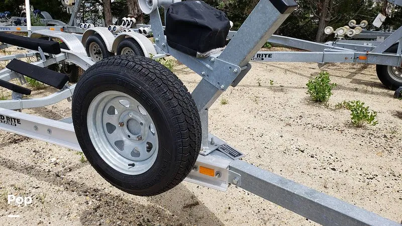 Slide: The Image of Grady-White 226 Seafarer 1994 - 14400175