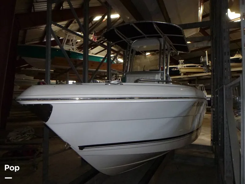 The Image of Robalo 222CC 2017 - 13840124