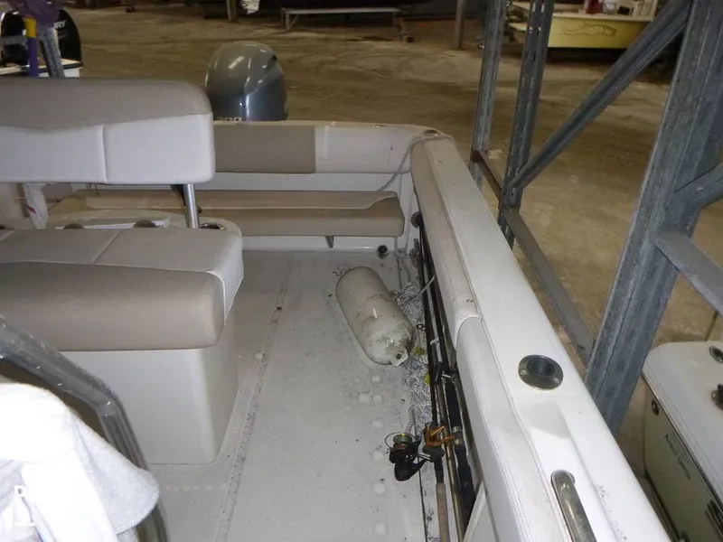 Slide: The Image of Robalo 222CC 2017 - 13840167