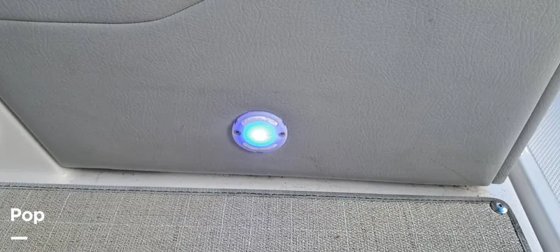 Slide: The Image of Regal 26 Express 2022 - 15877954