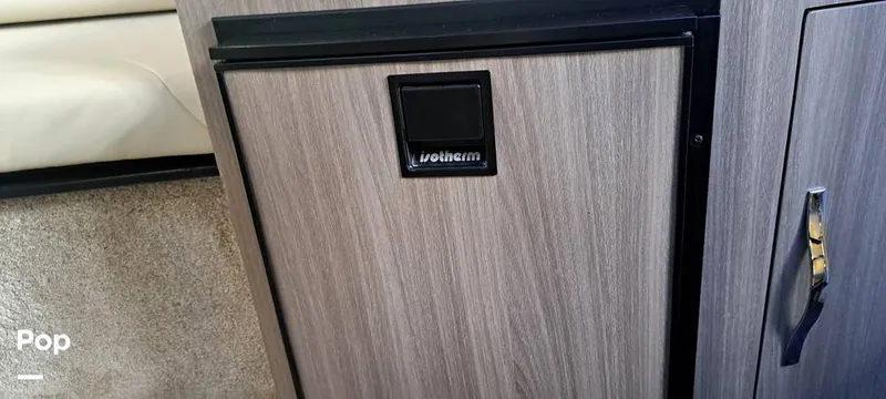 Slide: The Image of Regal 26 Express 2022 - 15877985