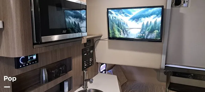 Slide: The Image of Regal 26 Express 2022 - 15961302