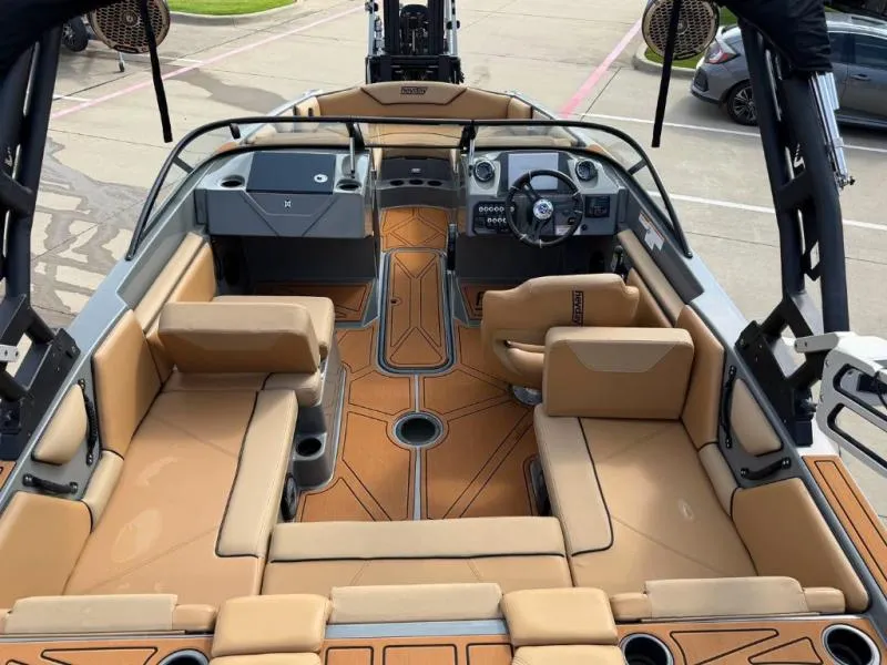Slide: The Image of Heyday Wake Boats WT Surf 2023 - 14