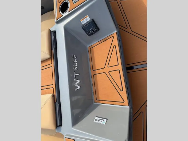 Slide: The Image of Heyday Wake Boats WT Surf 2023 - 9