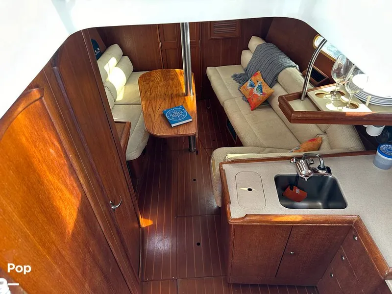 Slide: The Image of Hunter 326 Cruiser 2002 - 14889383