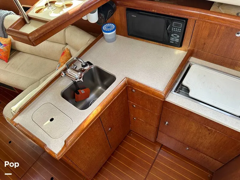 Slide: The Image of Hunter 326 Cruiser 2002 - 14889384