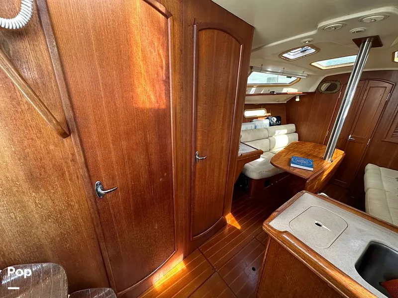 Slide: The Image of Hunter 326 Cruiser 2002 - 14889393