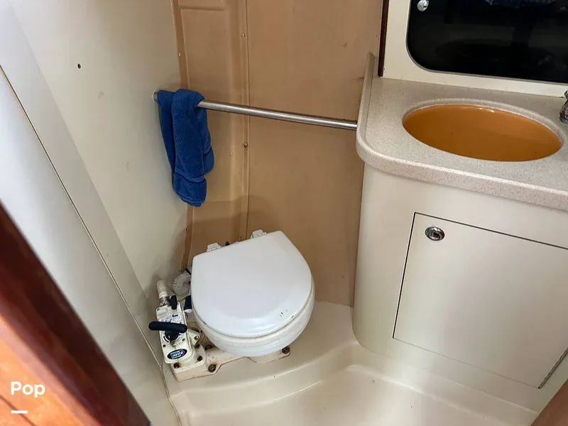 Slide: The Image of Hunter 326 Cruiser 2002 - 14889408