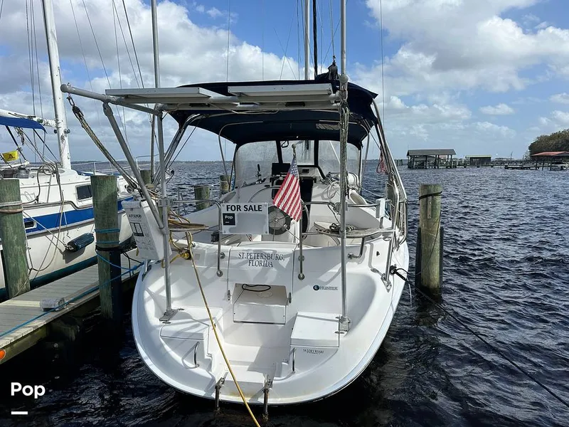 Slide: The Image of 2002 Hunter 326 Cruiser - 14893337