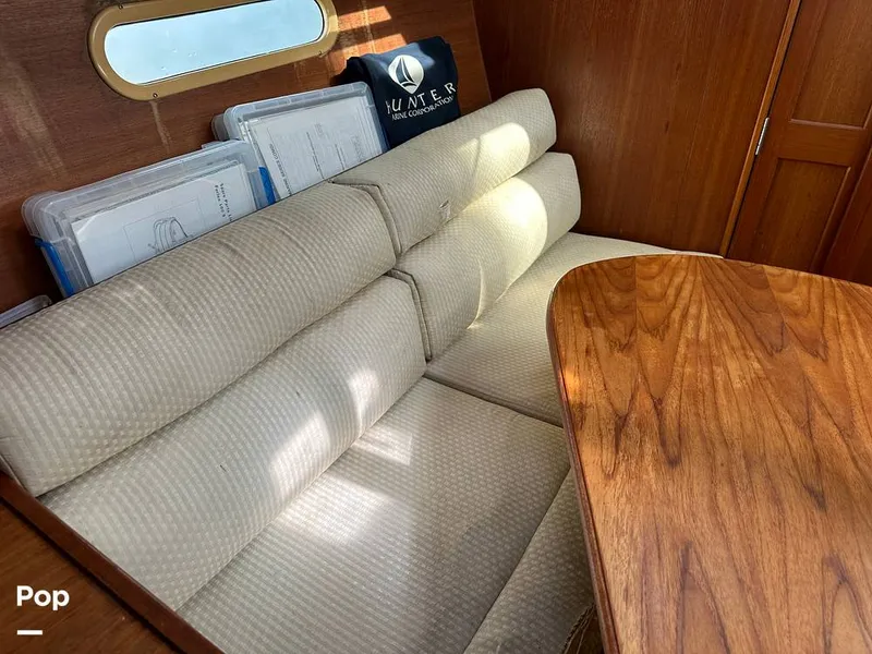 Slide: The Image of Hunter 326 Cruiser 2002 - 14889428