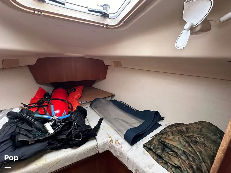 Slide: The Image of Hunter 326 Cruiser 2002 - 14889435