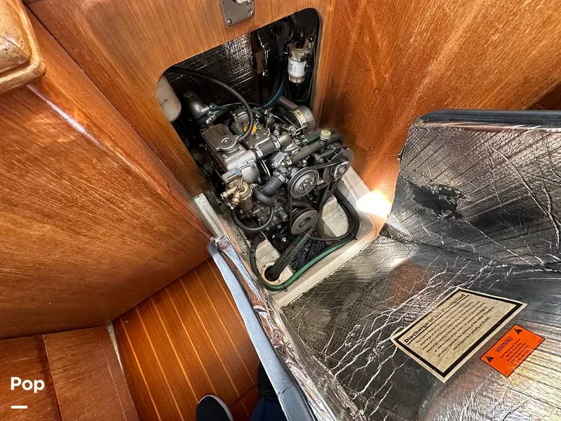 Slide: The Image of Hunter 326 Cruiser 2002 - 14889447