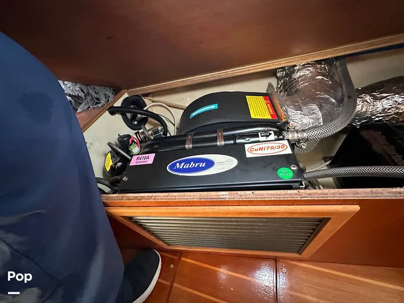 Slide: The Image of Hunter 326 Cruiser 2002 - 14889454