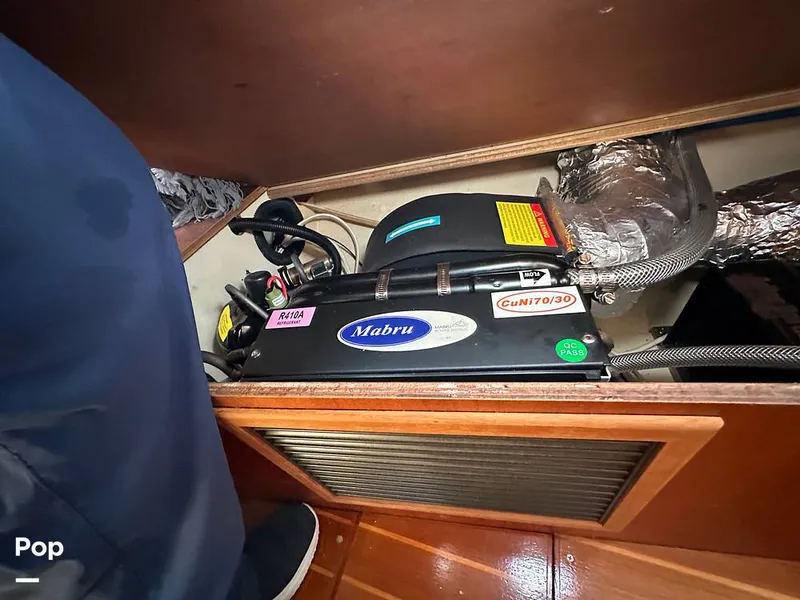 Slide: The Image of Hunter 326 Cruiser 2002 - 14889455