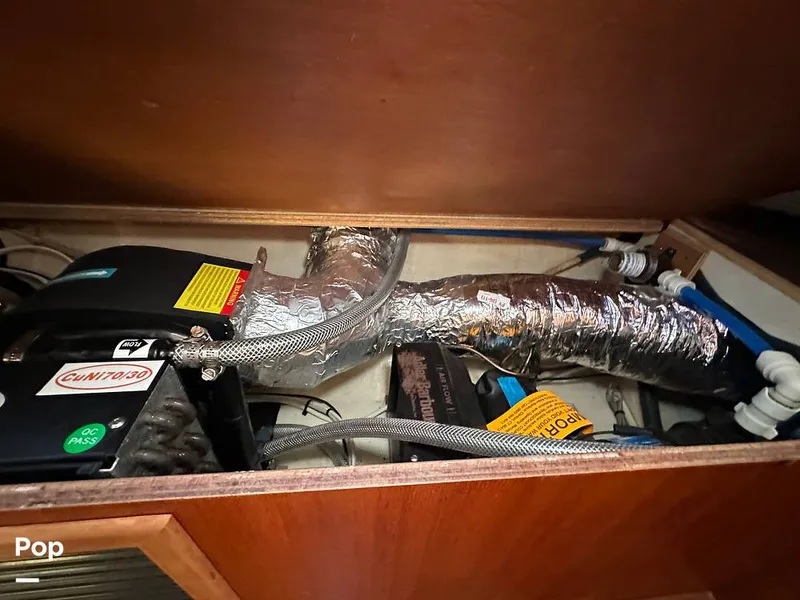 Slide: The Image of Hunter 326 Cruiser 2002 - 14889456