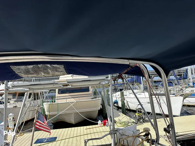 Slide: The Image of Hunter 326 Cruiser 2002 - 14889292