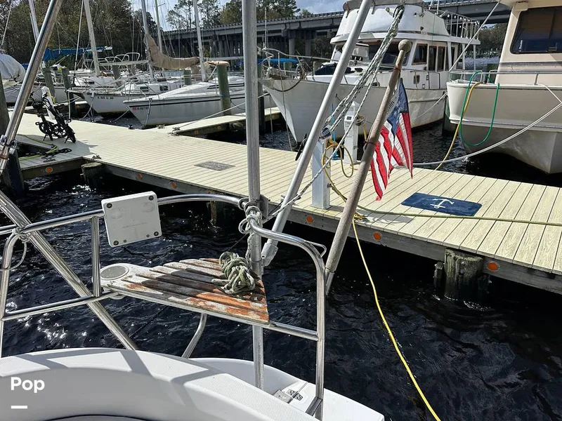 Slide: The Image of Hunter 326 Cruiser 2002 - 14889297