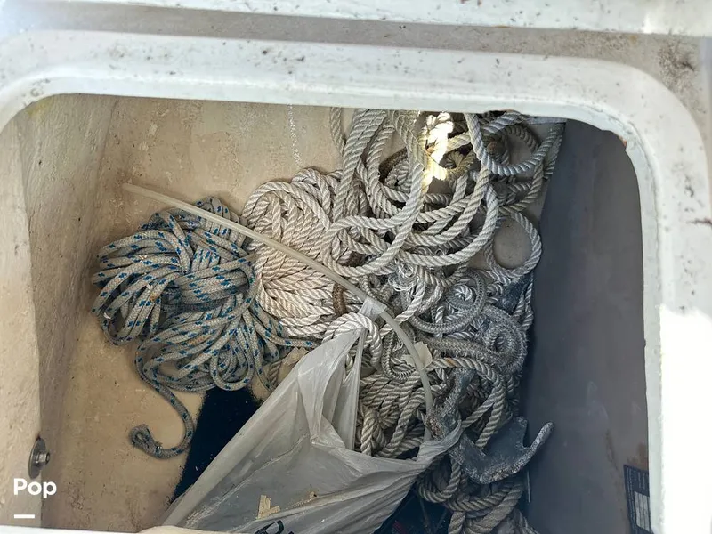 Slide: The Image of Hunter 326 Cruiser 2002 - 14889306