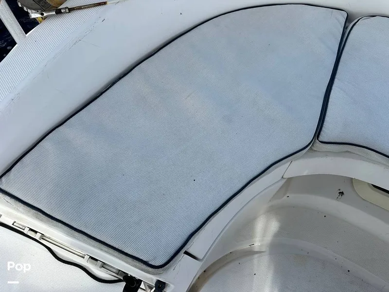 Slide: The Image of Hunter 326 Cruiser 2002 - 14889322