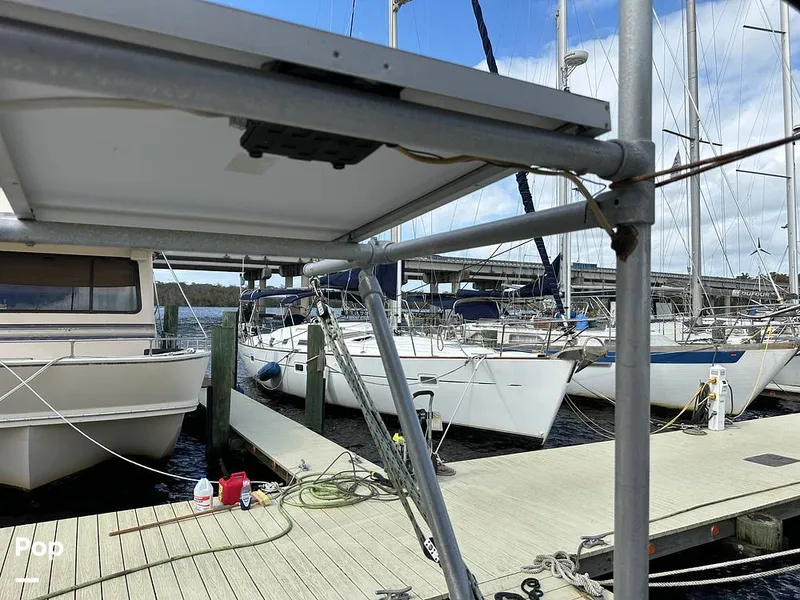 Slide: The Image of Hunter 326 Cruiser 2002 - 14889324