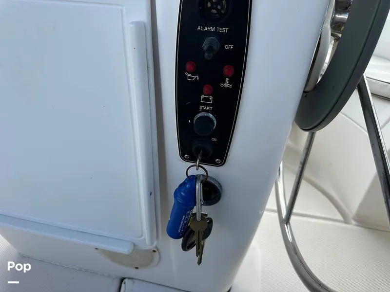 Slide: The Image of Hunter 326 Cruiser 2002 - 14889327