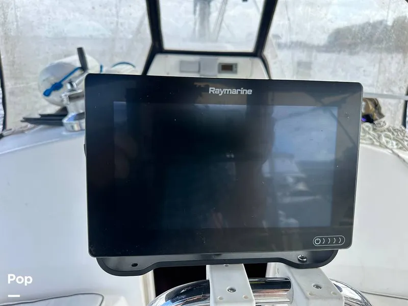 Slide: The Image of Hunter 326 Cruiser 2002 - 14889338