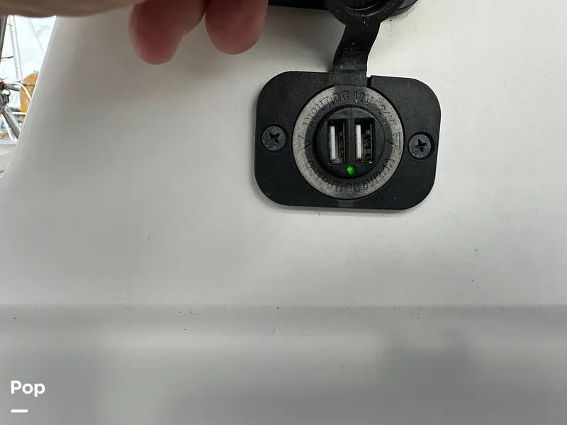 Slide: The Image of Hunter 326 Cruiser 2002 - 14889348