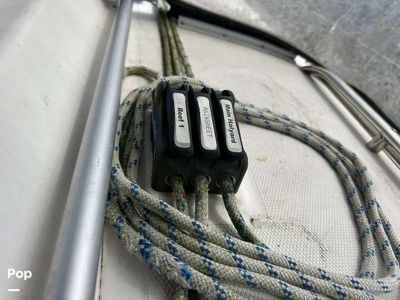 Slide: The Image of Hunter 326 Cruiser 2002 - 14889352