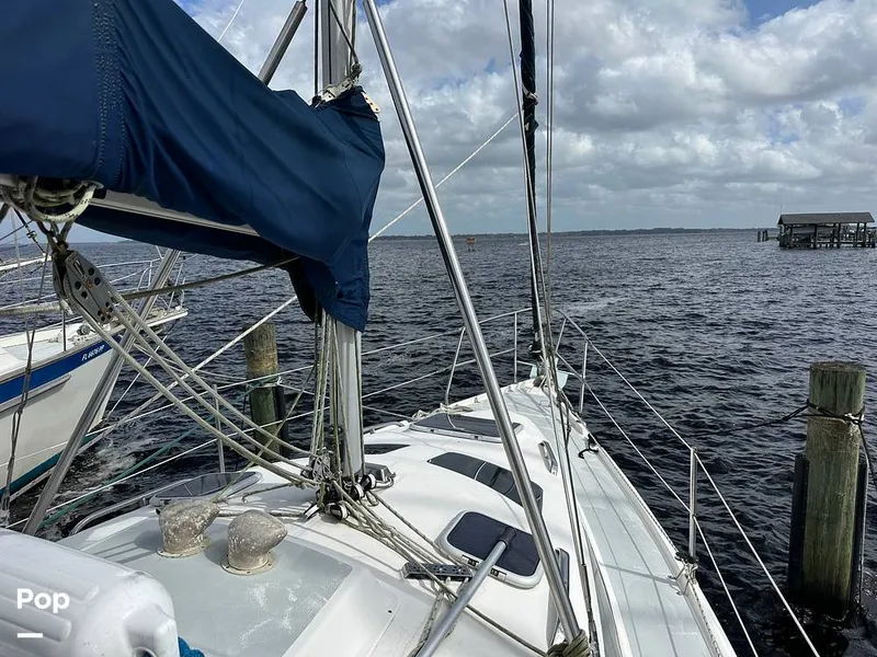 Slide: The Image of Hunter 326 Cruiser 2002 - 14889362