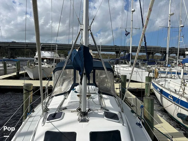 Slide: The Image of Hunter 326 Cruiser 2002 - 14889377