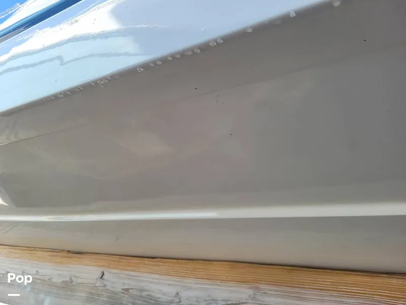 Slide: The Image of Robalo R242 Explorer 2022 - 13920627