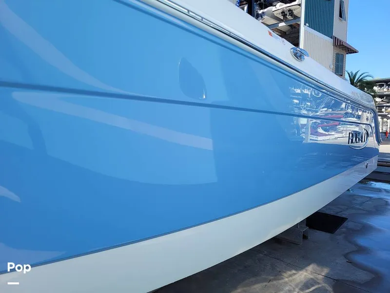 Slide: The Image of Robalo R242 Explorer 2022 - 13920630