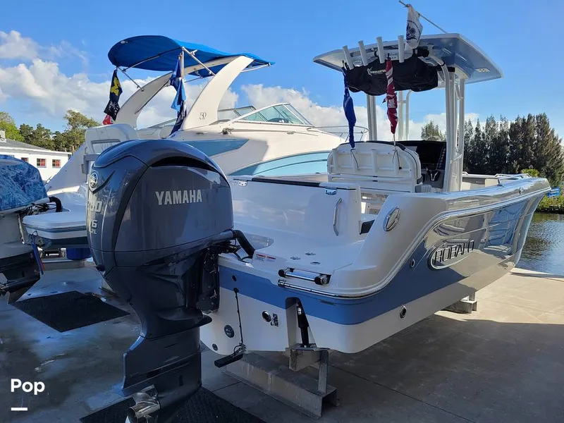 Slide: The Image of Robalo R242 Explorer 2022 - 13920645