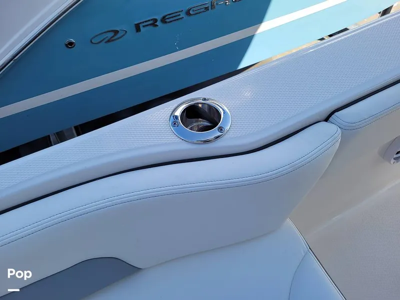 Slide: The Image of Robalo R242 Explorer 2022 - 13922090