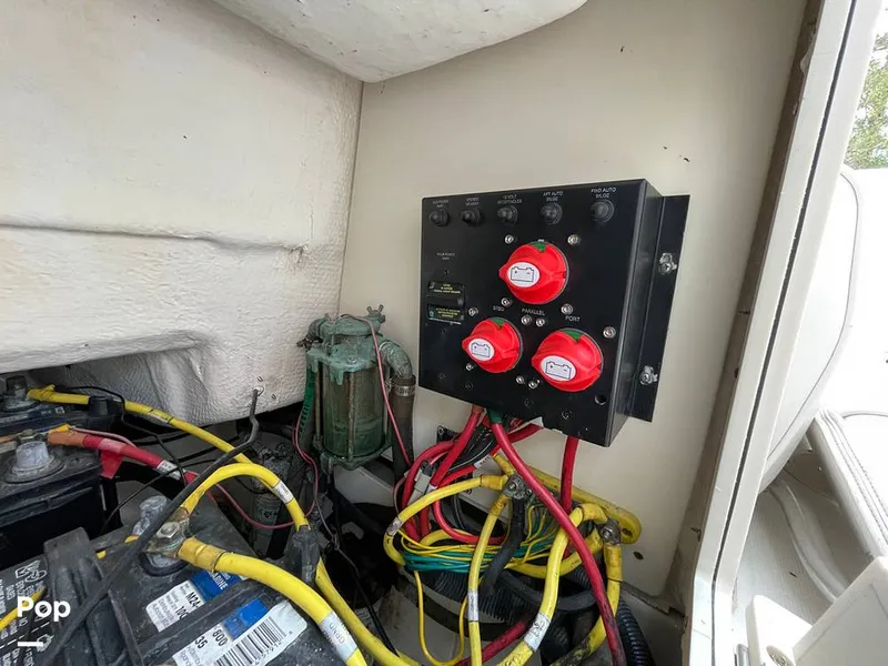 Slide: The Image of Battery Switches - 13875774