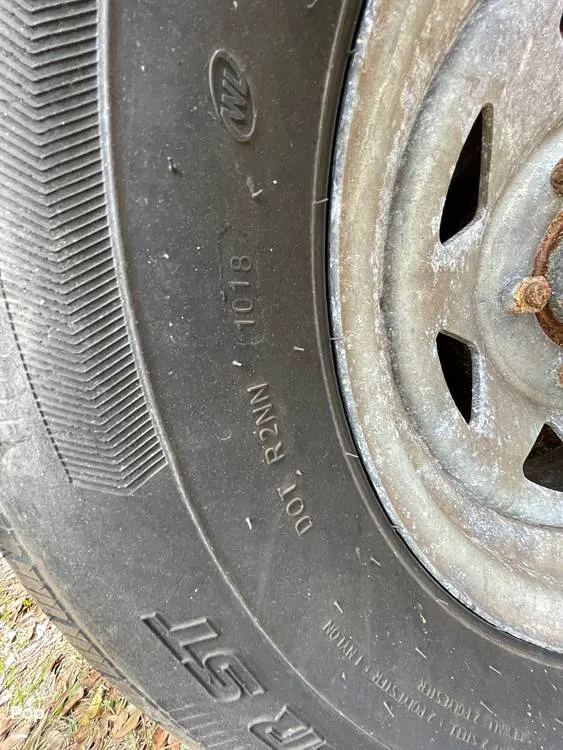 Slide: The Image of Tire Date Code - 13875720