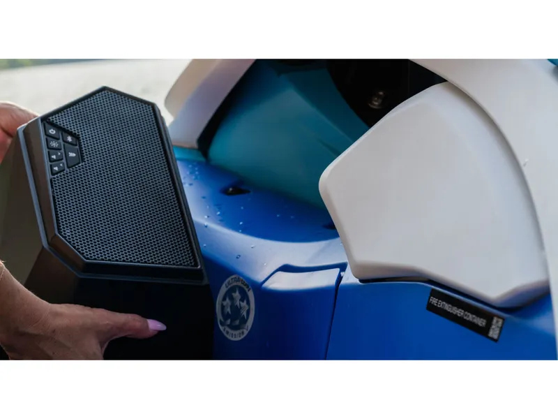 Slide: The Image of Yamaha JetBlaster DLX 2-Up 2026 - 10