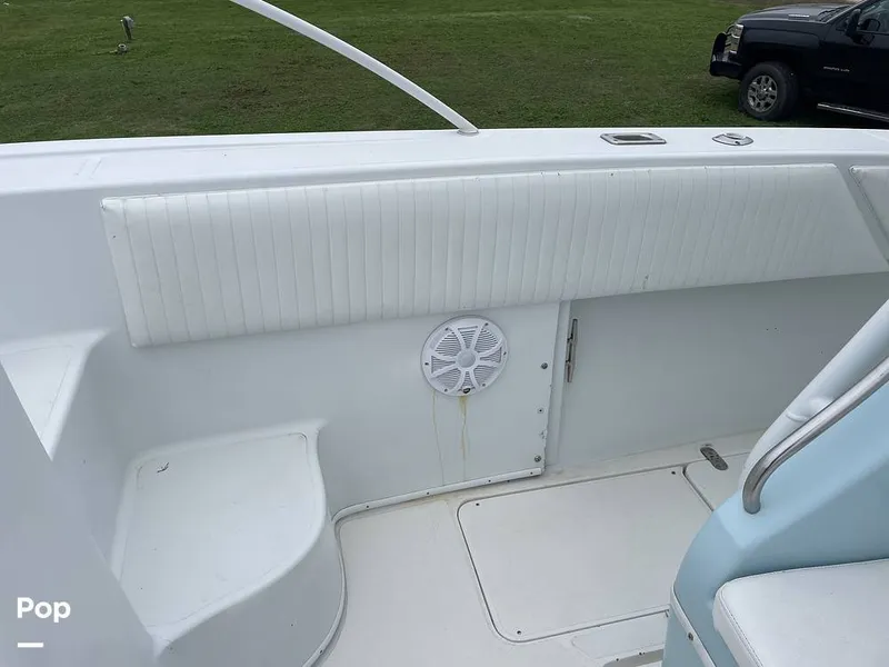 Slide: The Image of Leaning Cushion - 13954543