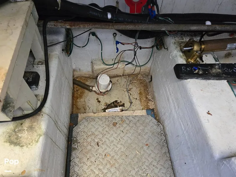 Slide: The Image of Carver Yachts 570 Voyager Pilothouse 2001 - 14966701