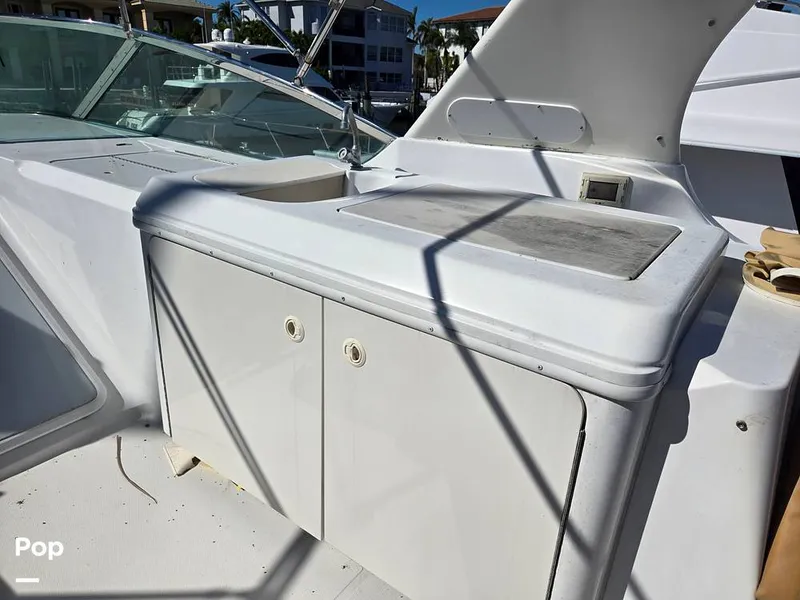 Slide: The Image of Carver Yachts 570 Voyager Pilothouse 2001 - 14966691