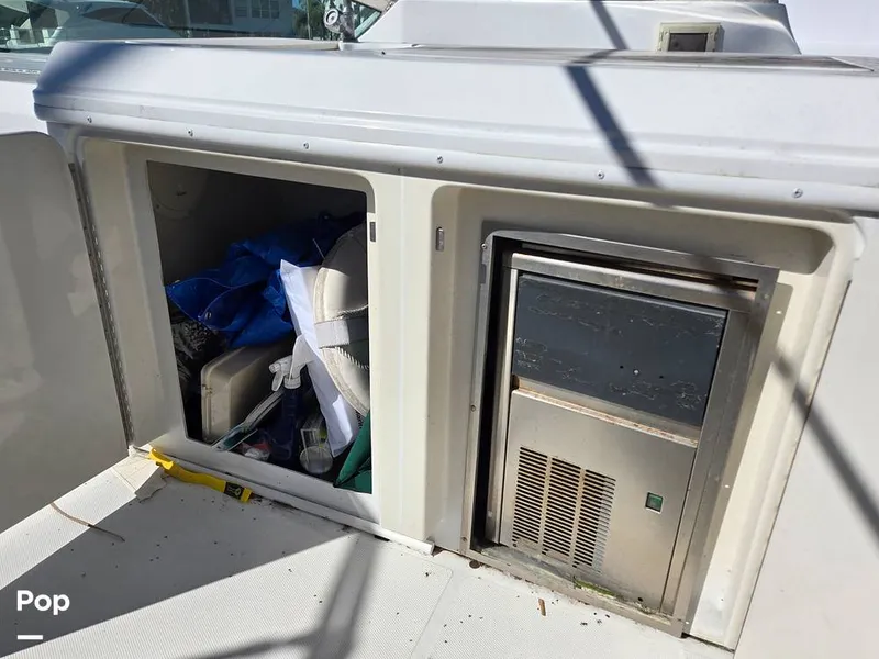 Slide: The Image of Carver Yachts 570 Voyager Pilothouse 2001 - 14966692