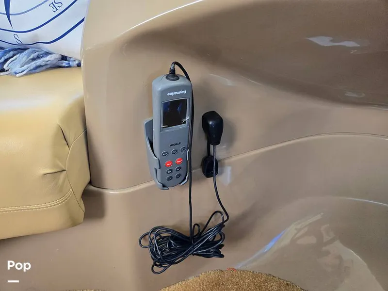 Slide: The Image of Carver Yachts 570 Voyager Pilothouse 2001 - 14966778