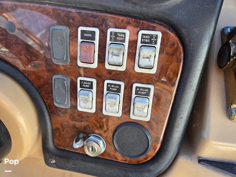 Slide: The Image of Carver Yachts 570 Voyager Pilothouse 2001 - 14966864