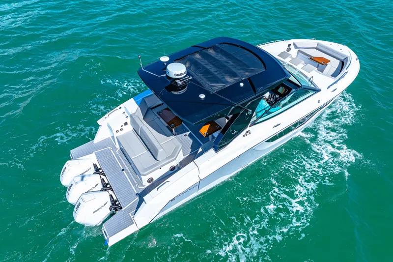 Slide: The Image of Cruisers Yachts 38 GLS Outboard 2025 - 22