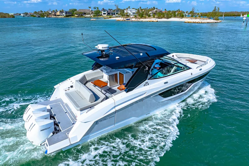Slide: The Image of Cruisers Yachts 38 GLS Outboard 2025 - 4