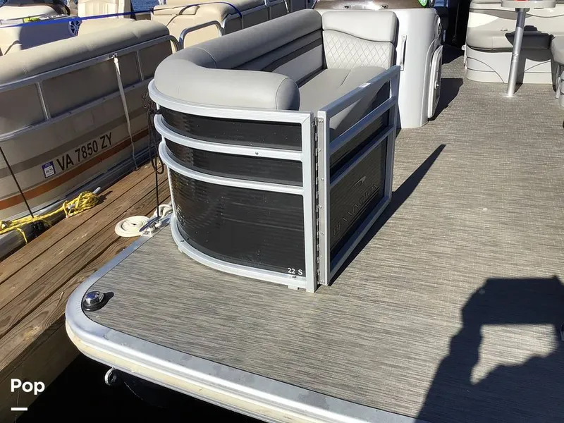 Slide: The Image of Bennington 22S 2022 - 14830152