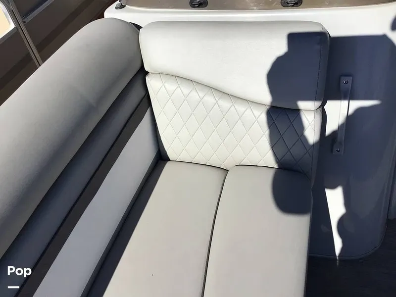 Slide: The Image of Bennington 22S 2022 - 14830163