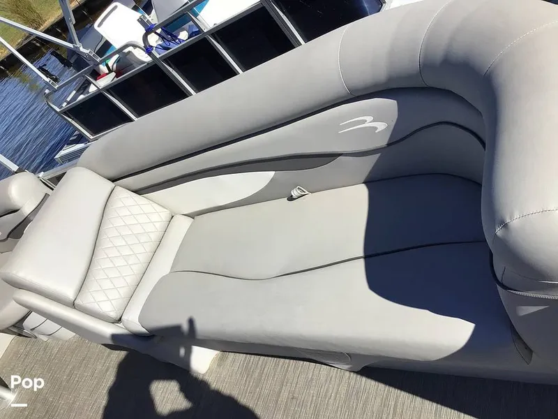 Slide: The Image of Bennington 22S 2022 - 14830158