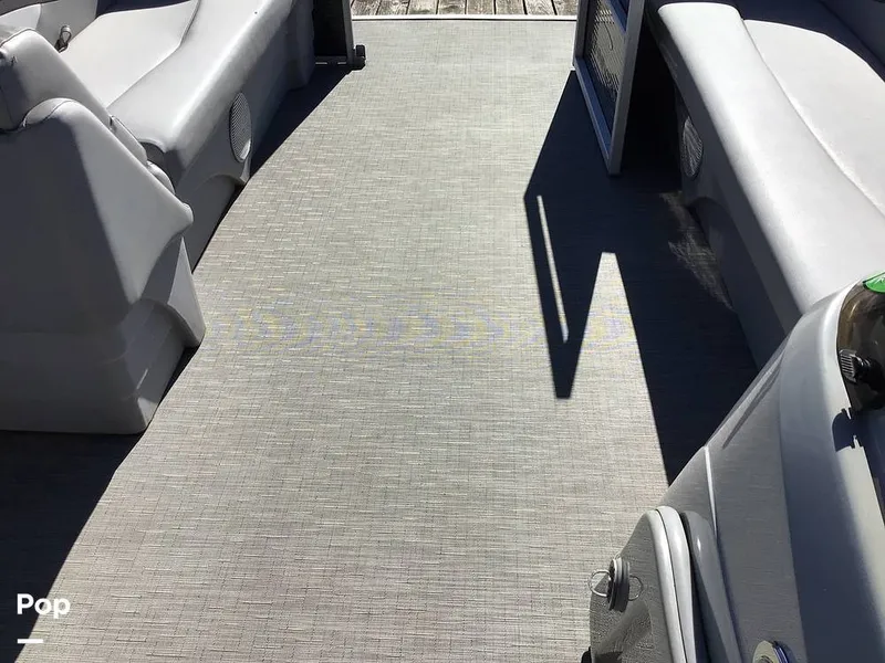 Slide: The Image of Bennington 22S 2022 - 14830204