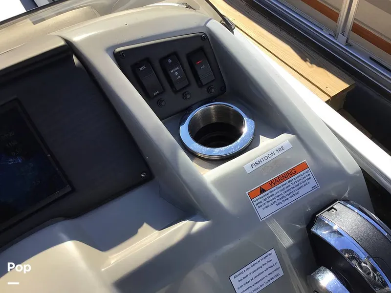 Slide: The Image of Bennington 22S 2022 - 14830166